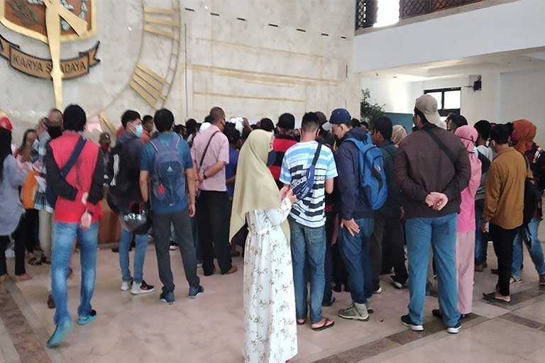 Masyarakat Tak Punya Kesadaran Jaga Jarak