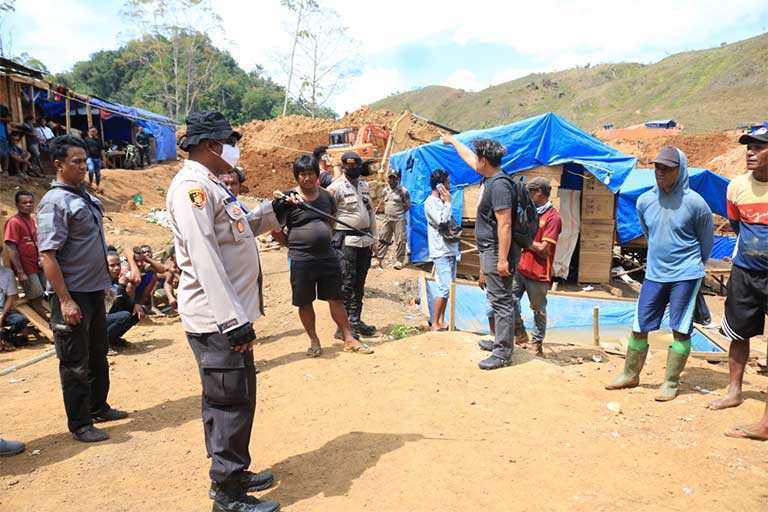 Penambangan Emas Ilegal Di Kota Jayapura