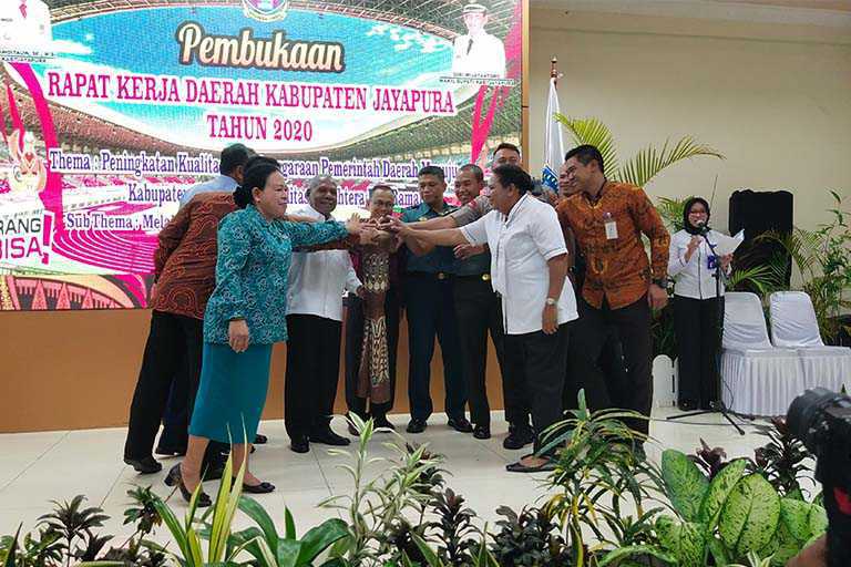 Bupati Jayapura Buka Rakerda 2020