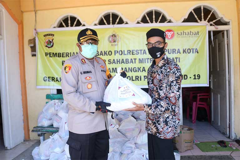 Polresta Salurkan Bantuan Sembako