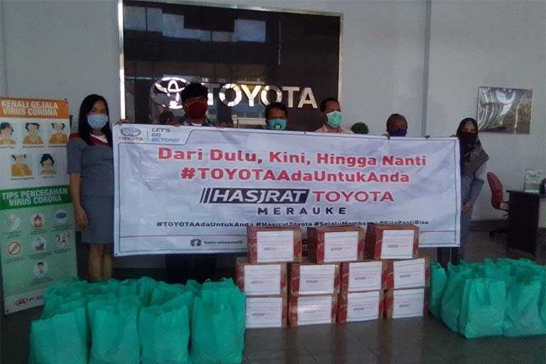 Hasjrat Toyota Bagi-Bagi Sembako