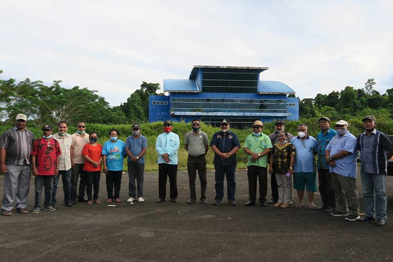 Pjs-Bupati-dan-Ketua-BP-Am-Sinode-bersama-rombongan-