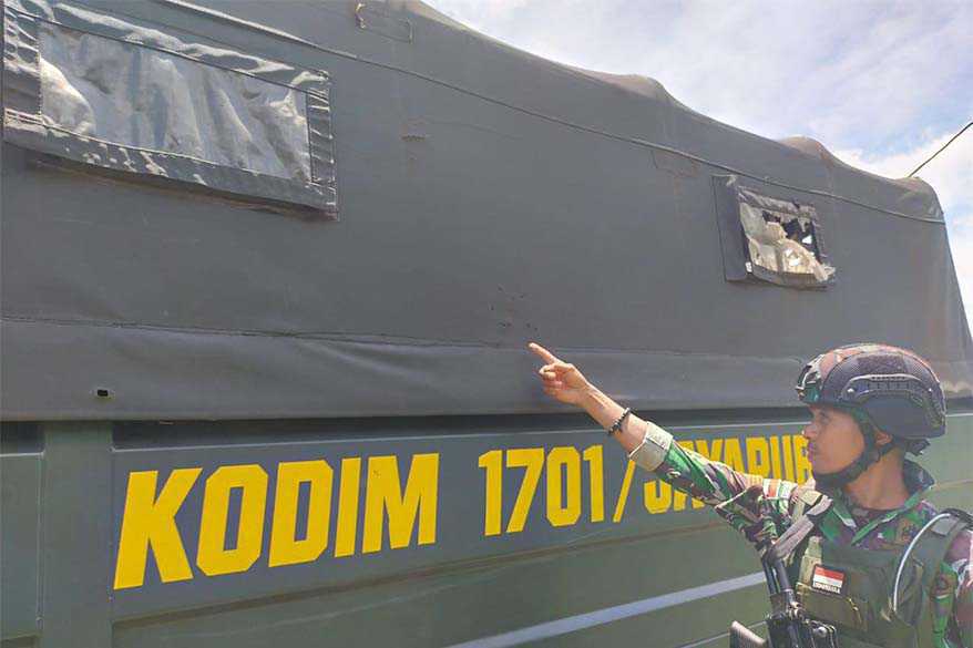 Truk Kodim 1701/JPR Ditembak KKSB Di Arso