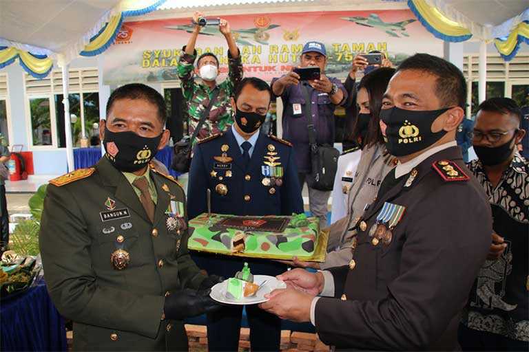 hut tni korem 174